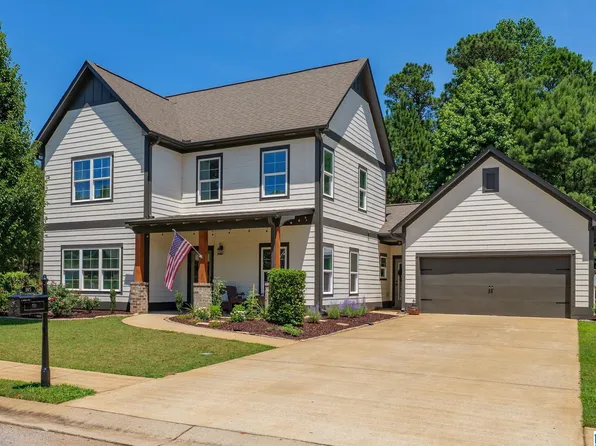 305 Lakeridge Dr, Trussville, AL 35173