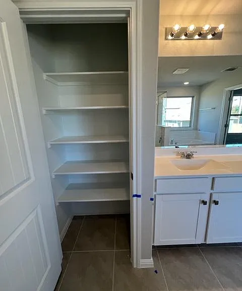 1006 Pinyon Cv — Photo 31