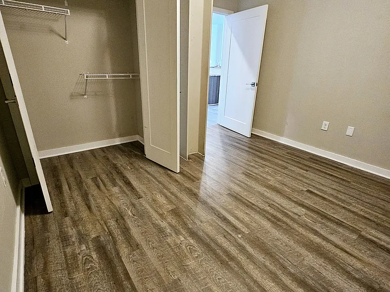 Lofts at Narrow — Photo 16