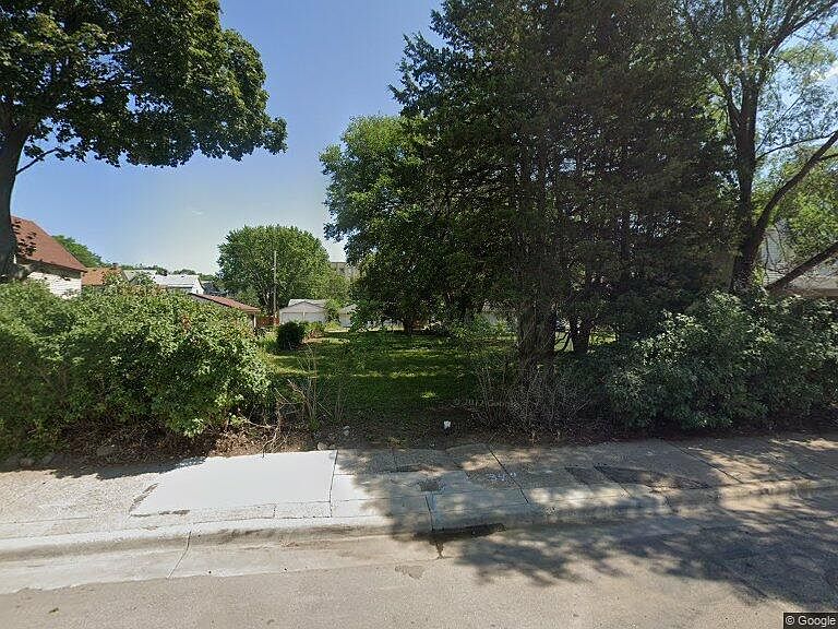 1st image of 2213 Marshall St NE