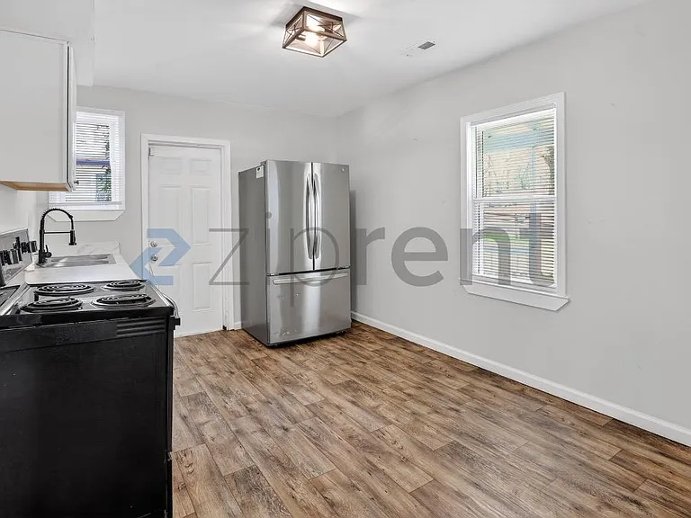 1361 Byrere Ter SW #2 — Photo 7