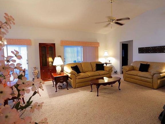 3rd image of 5050 Desoto Way