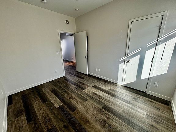 4th image of 3843 National Ave #9