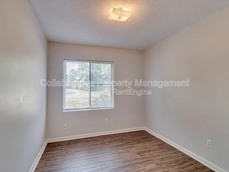 128 Pointe South Dr — Photo 7