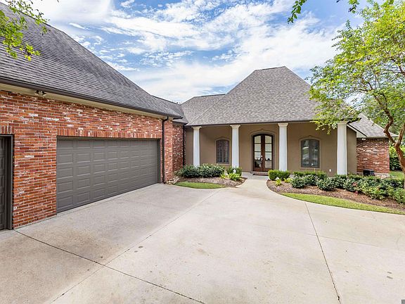 3rd image of 6115 Tezcuco Ct