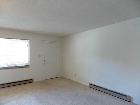 4th image of 526 N Grant St #2B