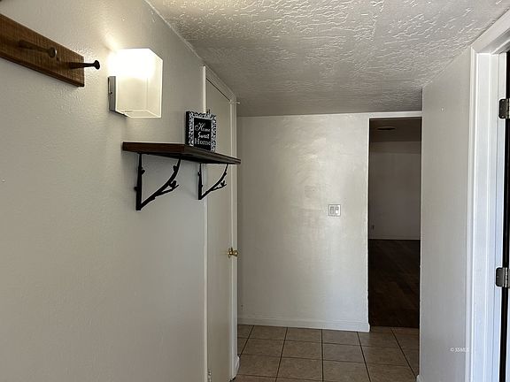 3rd image of 336 S Sunland St