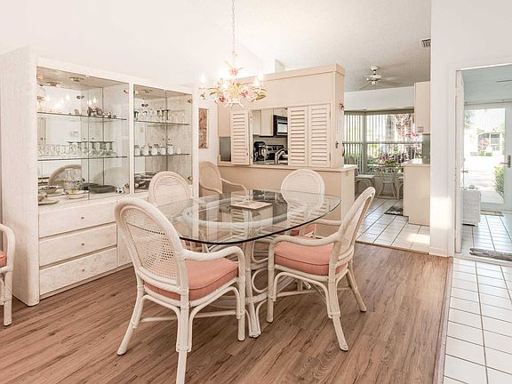 4th image of 8093 SE Bristlecone Pl