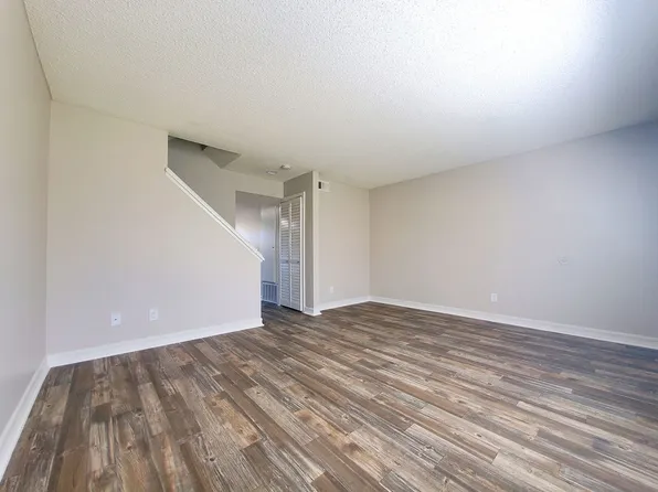 Shannonwoods Townhomes, 8031 Winter Gardens Blvd APT 46, El Cajon, CA 92021