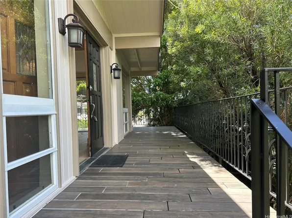 159 Laimi Rd, Honolulu, HI 96817