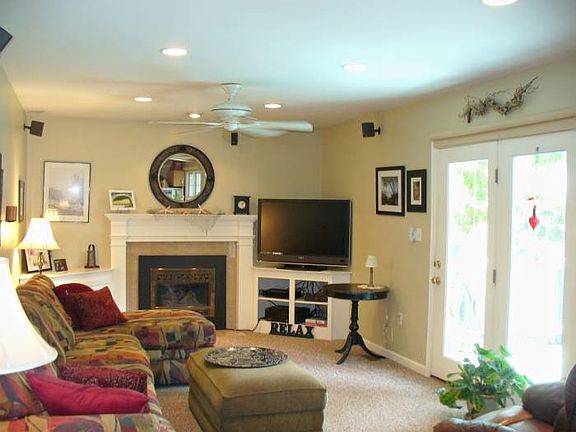 5th image of 1190 Green Holly Dr