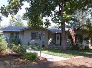 1613 Walnut Ln, Paradise, CA