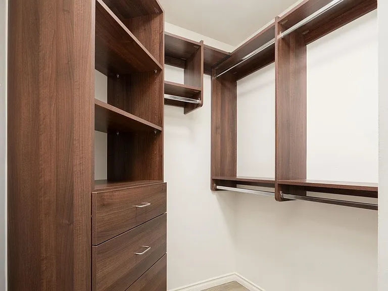 1550 Marine Dr #103 — Photo 13