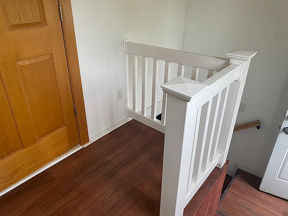 5th image of 514 S Sterling St