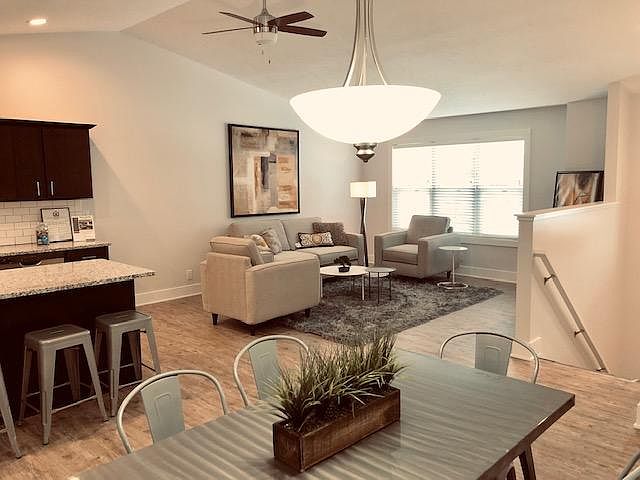 1st image of 4707 Camden Dr