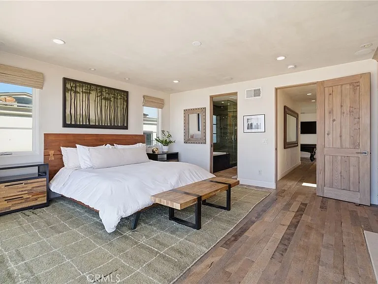 3715 Seashore Dr — Photo 13