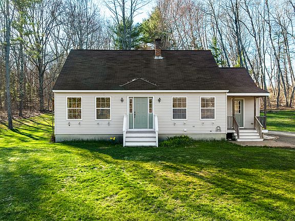 4th image of 23 Compass Rose Road
