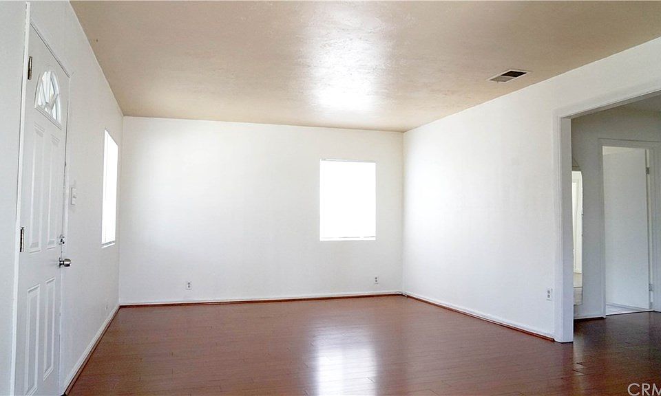1st image of 5940 Comey Ave