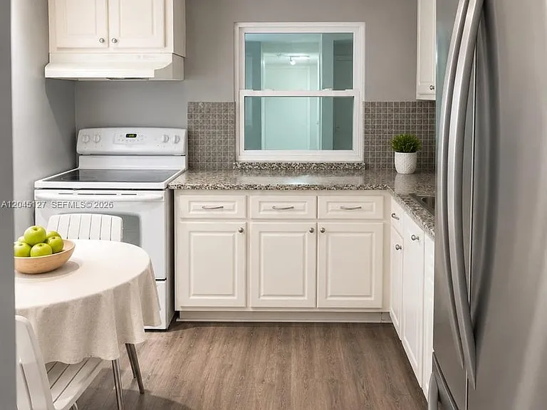 851 Three Islands Blvd #520 — Photo 9