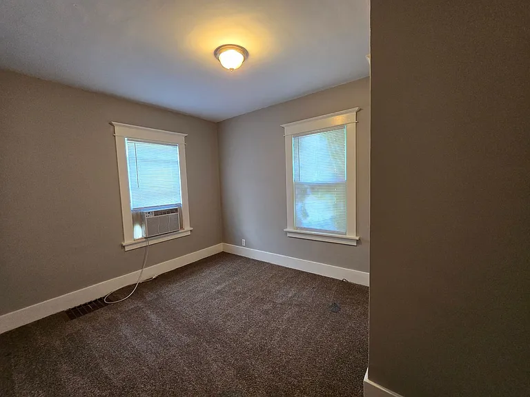 1136 E Central Park Ave — Photo 3