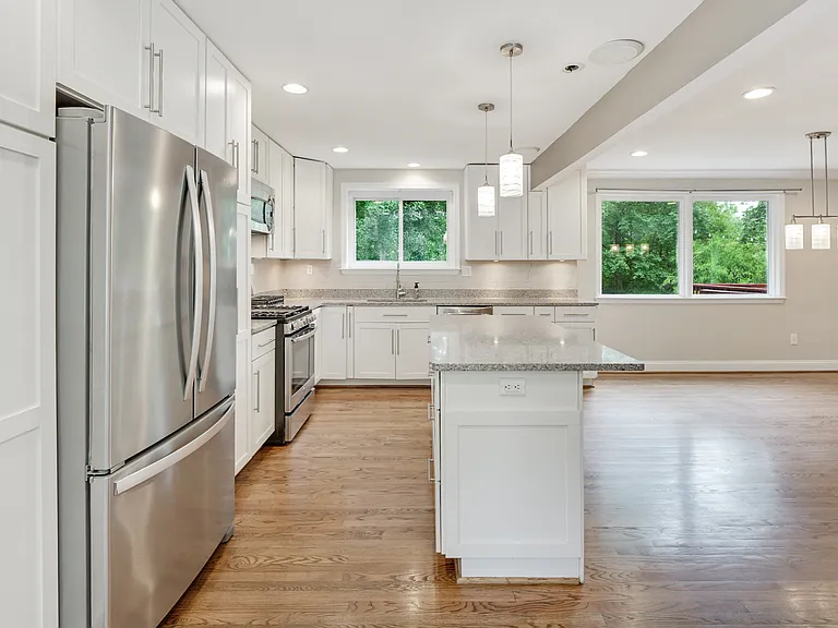 6811 Lemon Rd — Photo 4