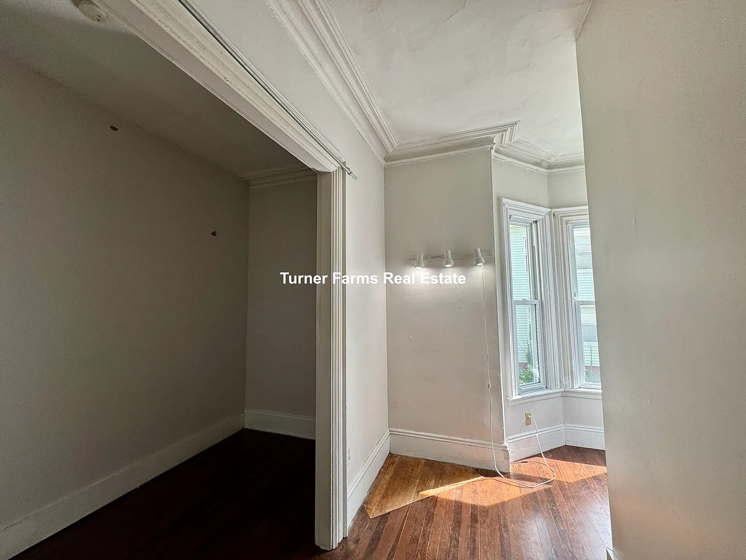 76 Curtis St — Photo 4