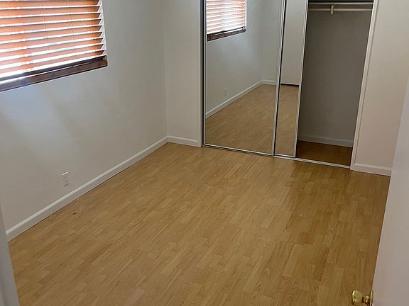 5th image of 1920 Marshallfield Ln APT 3