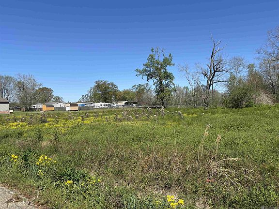 3rd image of Don Lou Rd