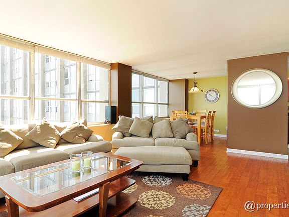 Living Room/Dining Room