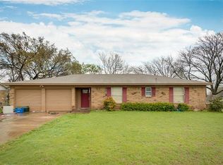 917 Childers Ave, Benbrook, TX 76126