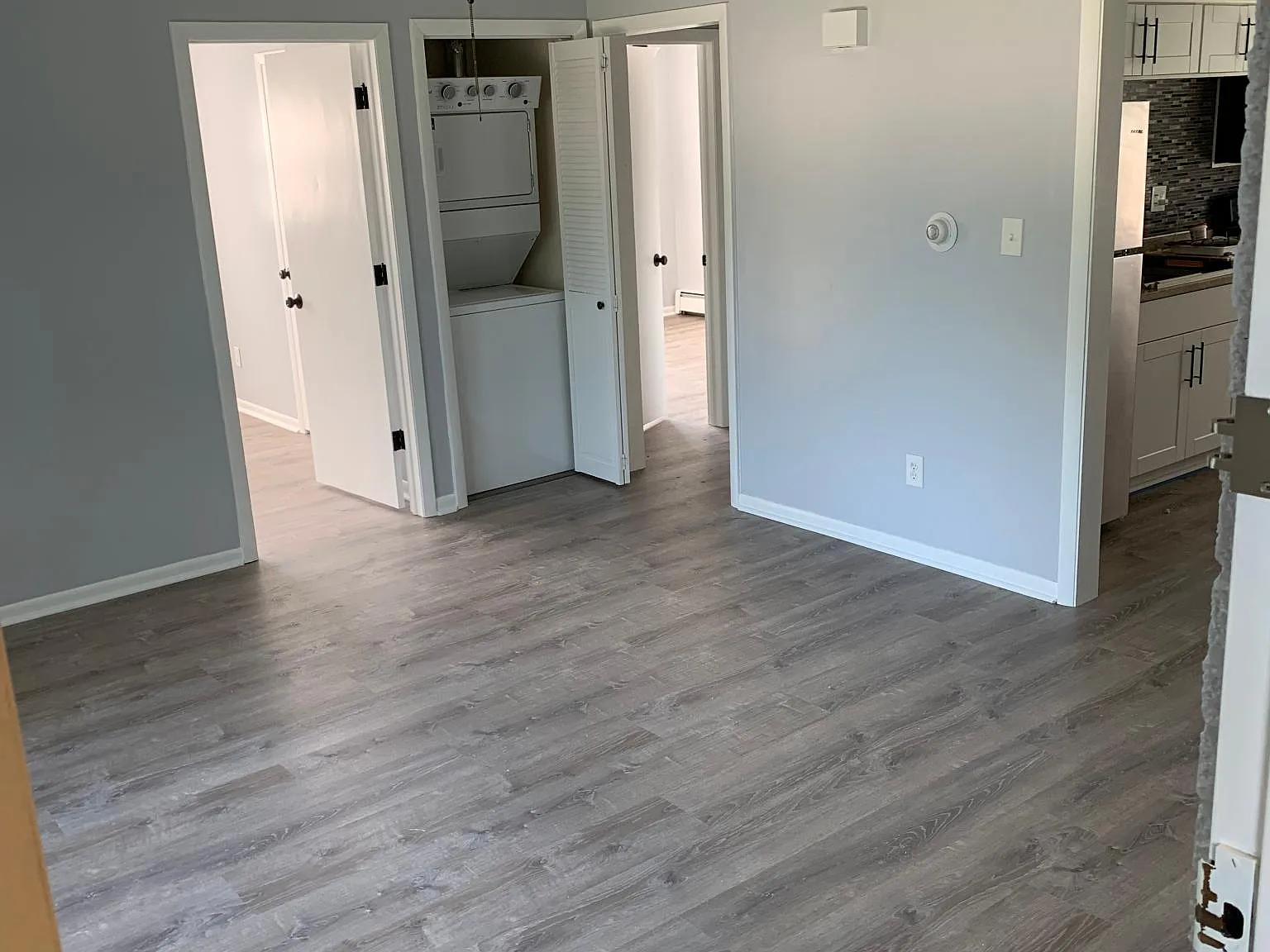 2 bed, 900 sqft, $1,700 — Photo 4