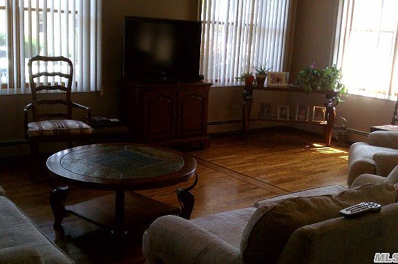 2nd image of 2382 Gale Ave