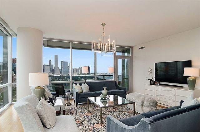 1st image of 1201 S Prairie Ave #2701