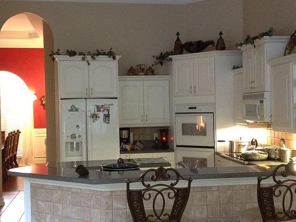 5th image of 7106 Water Oak Cir