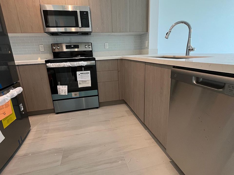 1st image of 601 E Dania Beach Blvd #2