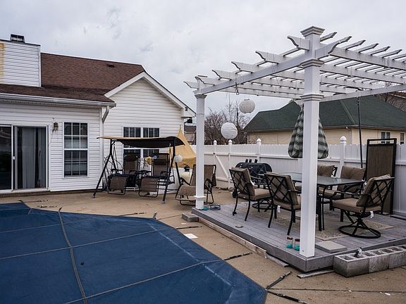 5th image of 3152 Arrow Ln