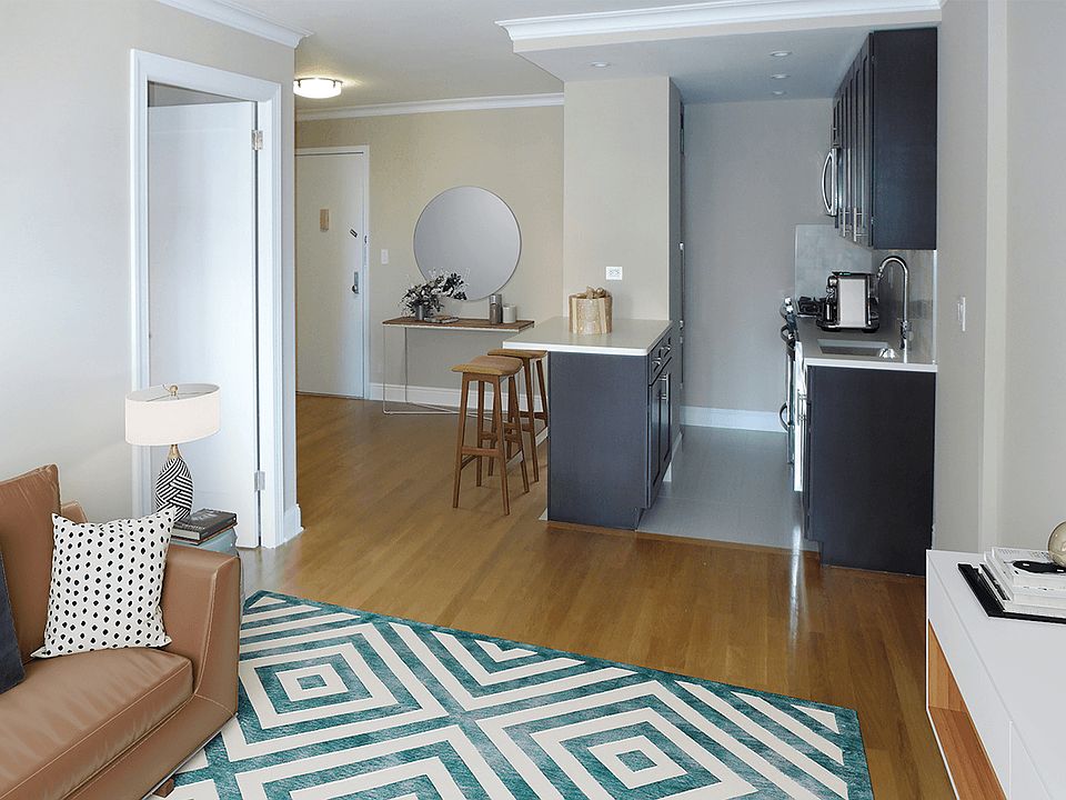1st image of 310 Greenwich St APT 10L