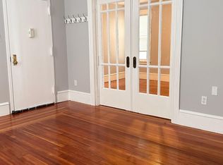 86 Pine St #3R, Woonsocket, RI 02895