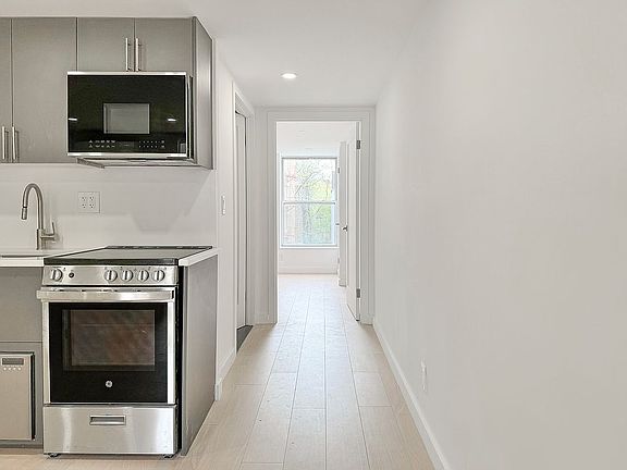 5th image of 108 1st Ave APT 4