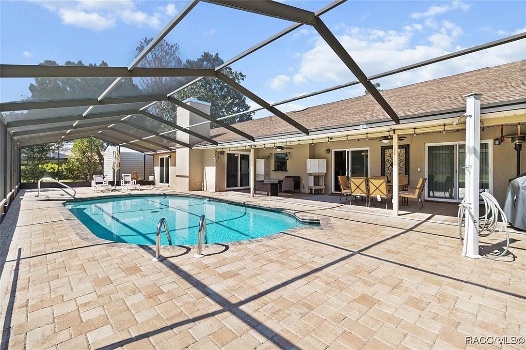 7618 W Golf Club St, Crystal River, FL 34429 | Zillow