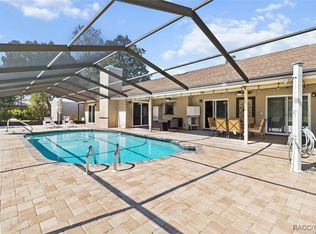 7618 W Golf Club St, Crystal River, FL 34429