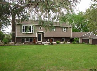 5 Deer Creek Rd, Poestenkill, NY 12140