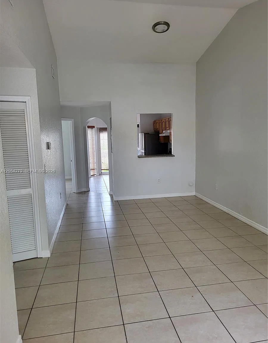 Edgewater Condo — Photo 4