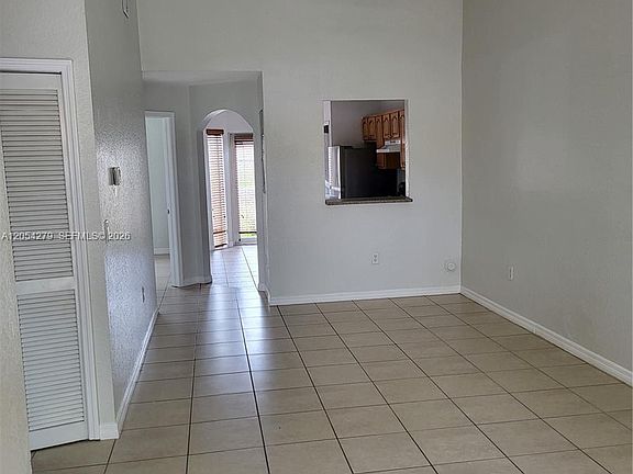 4th image of 31 NE 13th Ave #5
