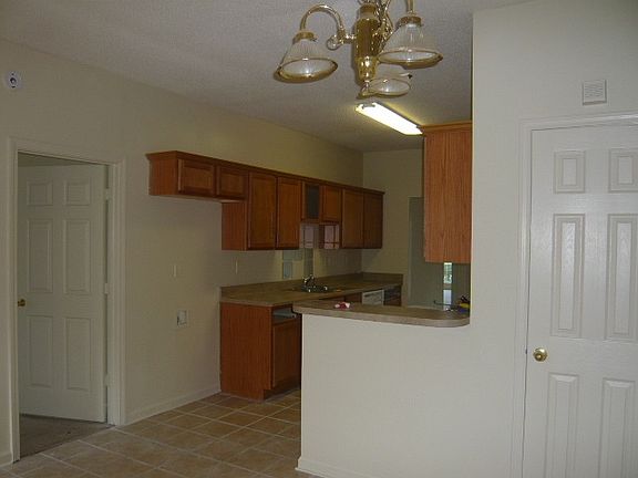4th image of 7758 Wolf Hollow Dr