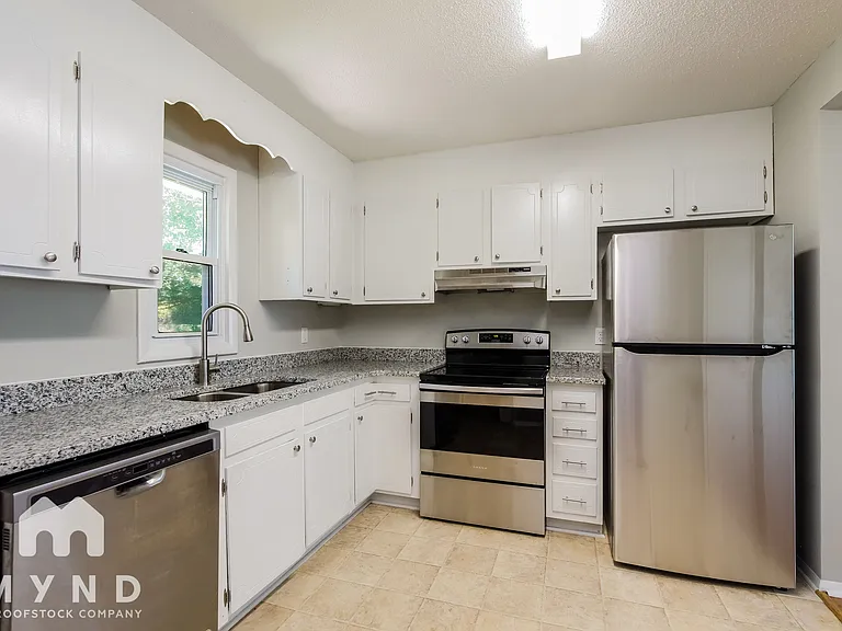 8401 Clear Meadow Ln — Photo 6