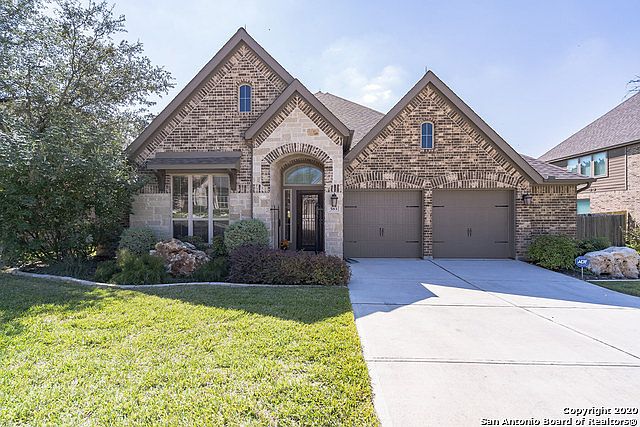 1st image of 583 Oak Brook Dr