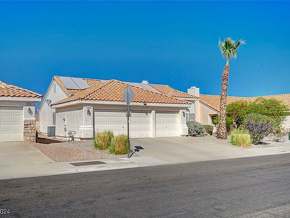 2nd image of 123 Tamarack Dr