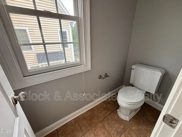 124 Factors Walk Ln — Photo 45