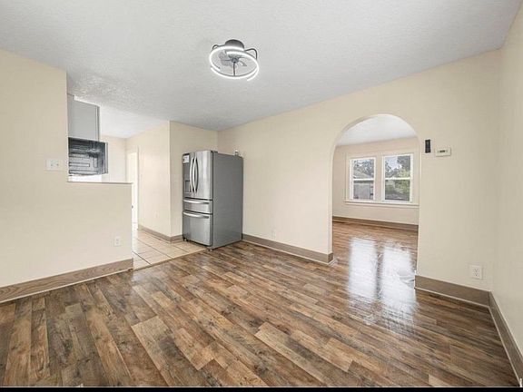 5th image of 3314 Felician St